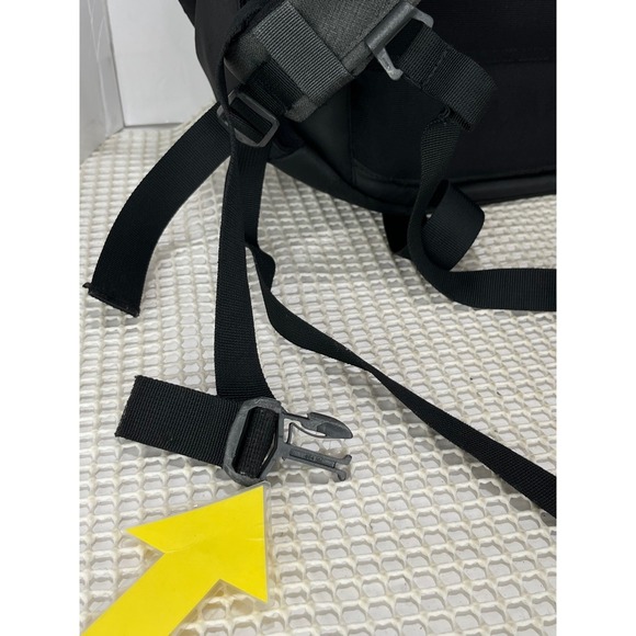 The North Face Recon Backpack Gray Black Travel Bag - Picture 14 of 14